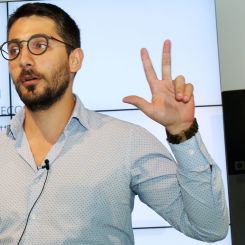 Alberto Baccari - Namu CRM