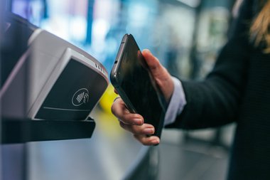 pagamento digitale Contactless on bus